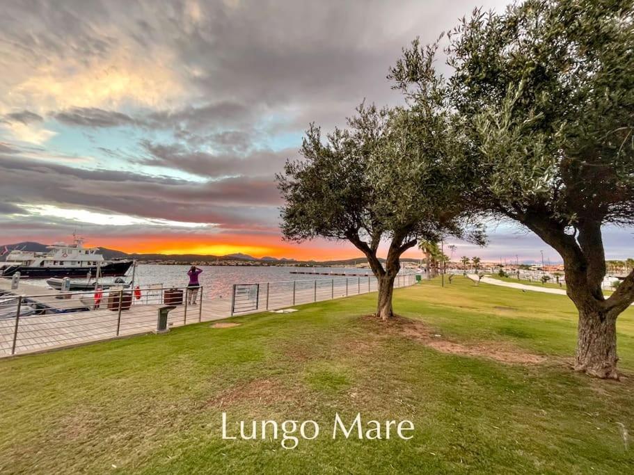 Atmosphera, Appartamento 180 M Dalla Terza Spiaggia ゴルフォ・アランチ エクステリア 写真
